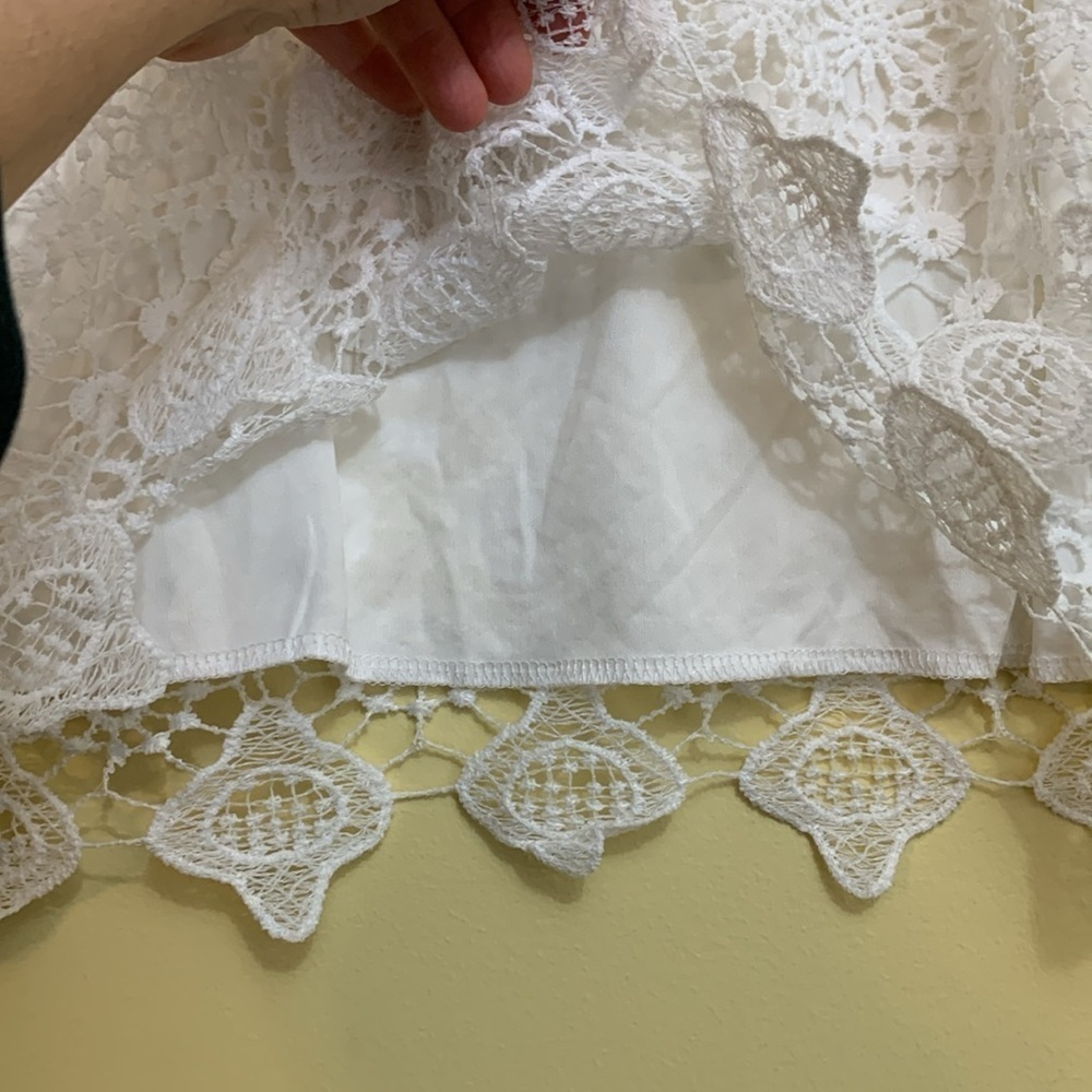 Rebellion | NWT White Floral Lace Crochet Racerback Tank Camisole Top L - Picture 15 of 17